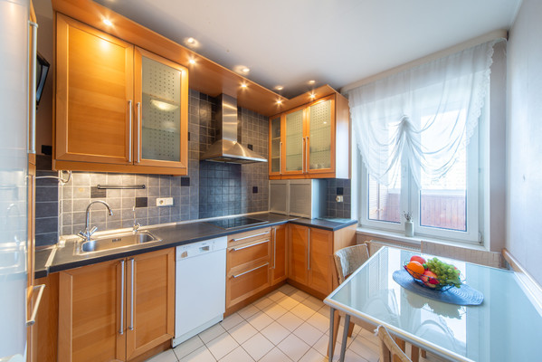 Продам двухкомнатную (2-комн.) квартиру, Тёплый Стан ул, 5к3, Москва г