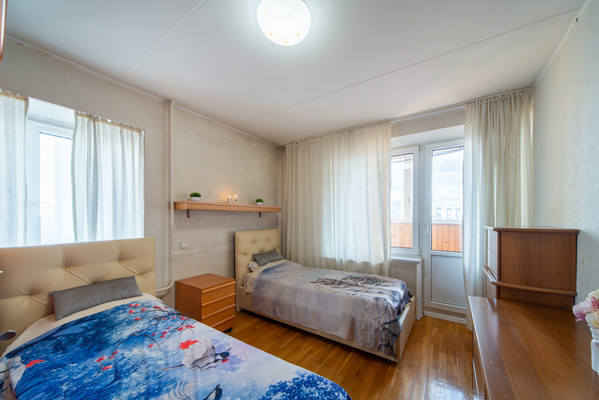 Продам двухкомнатную (2-комн.) квартиру, Тёплый Стан ул, 5к3, Москва г