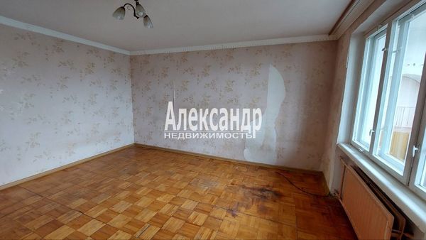 Продам однокомнатную (1-комн.) квартиру, Коммуны ул, 26к1, Санкт-Петербург г