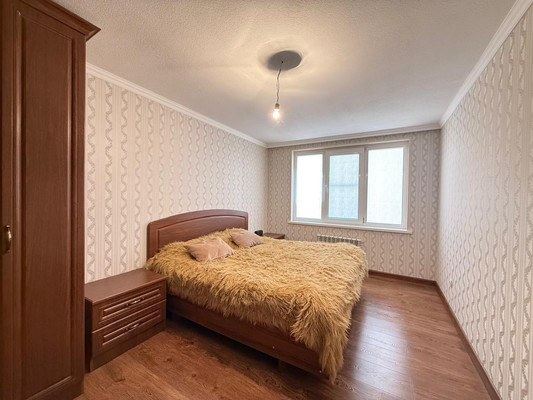 Продам трехкомнатную (3-комн.) квартиру, им. Сижажева М.В. ул, 49, Чегем г