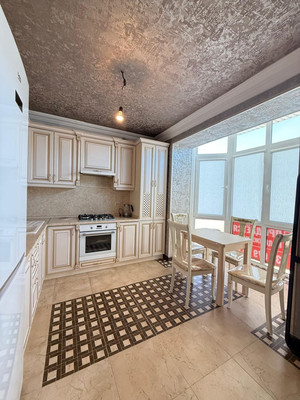 Продам трехкомнатную (3-комн.) квартиру, им. Сижажева М.В. ул, 49, Чегем г