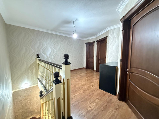 Продам трехкомнатную (3-комн.) квартиру, им. Сижажева М.В. ул, 49, Чегем г