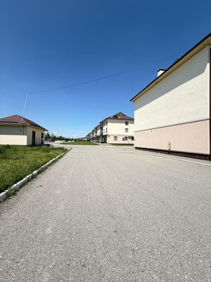 Продам трехкомнатную (3-комн.) квартиру, им. Сижажева М.В. ул, 49, Чегем г