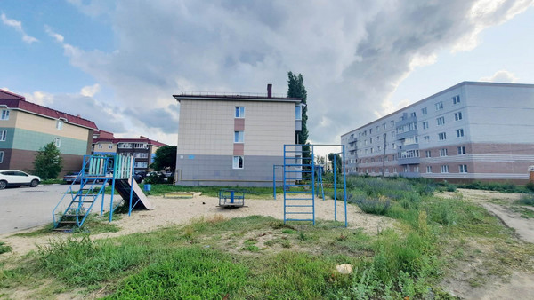 Продам однокомнатную (1-комн.) квартиру, Пионерская ул, 10к1, Грязи г