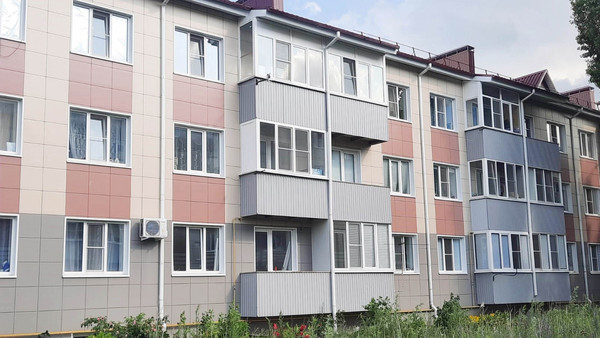 Продам однокомнатную (1-комн.) квартиру, Пионерская ул, 10к1, Грязи г