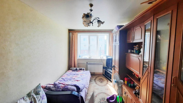 Продам однокомнатную (1-комн.) квартиру, Пионерская ул, 10к1, Грязи г
