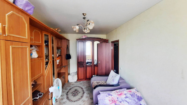 Продам однокомнатную (1-комн.) квартиру, Пионерская ул, 10к1, Грязи г