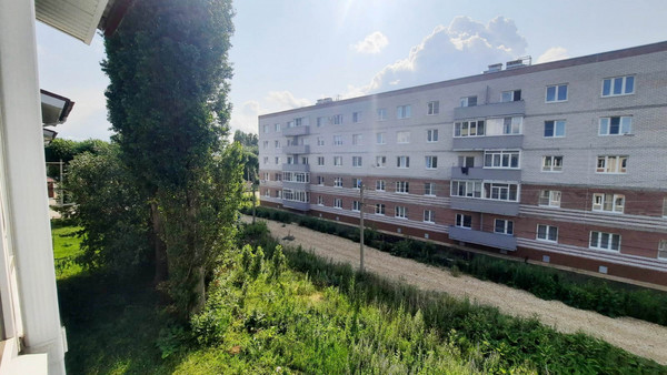 Продам однокомнатную (1-комн.) квартиру, Пионерская ул, 10к1, Грязи г
