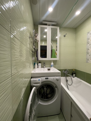 Продам трехкомнатную (3-комн.) квартиру, Голубинская ул, 15к10, Москва г