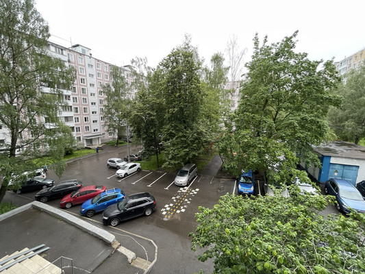 Продам трехкомнатную (3-комн.) квартиру, Голубинская ул, 15к10, Москва г