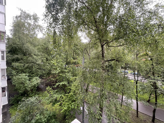 Продам трехкомнатную (3-комн.) квартиру, Голубинская ул, 15к10, Москва г