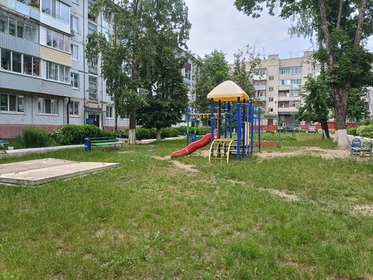 Продам двухкомнатную (2-комн.) квартиру, Орловская ул, 6, Брянск г