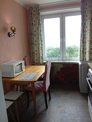Продам двухкомнатную (2-комн.) квартиру, Криворожская ул, 21к1, Москва г