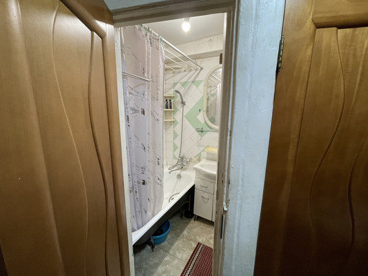 Продам двухкомнатную (2-комн.) квартиру, Юбилейная ул, 17, Люберцы г