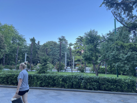 Продам многокомнатную квартиру, им Карла Маркса ул, 8, Алупка г