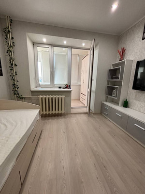 Продам трехкомнатную (3-комн.) квартиру, Карла Маркса ул, 21, Ишим г