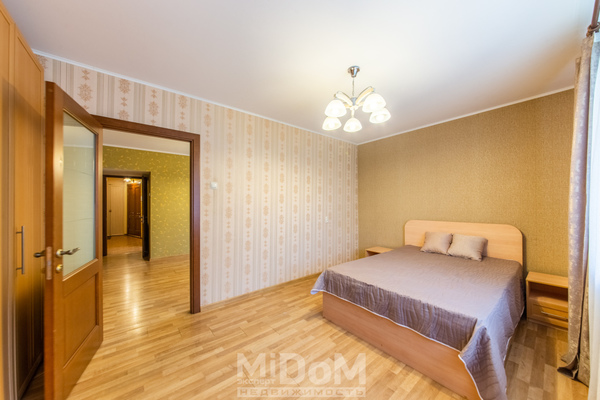 Продам трехкомнатную (3-комн.) квартиру, Будапештская ул, 9к2 стр 1, Санкт-Петербург г