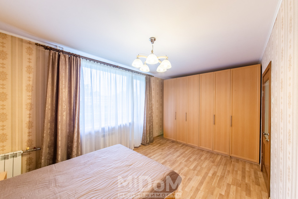Продам трехкомнатную (3-комн.) квартиру, Будапештская ул, 9к2 стр 1, Санкт-Петербург г