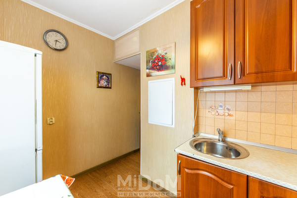 Продам трехкомнатную (3-комн.) квартиру, Будапештская ул, 9к2 стр 1, Санкт-Петербург г