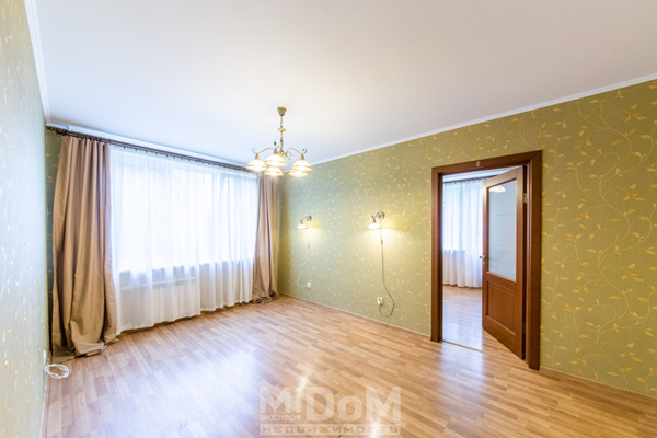 Продам трехкомнатную (3-комн.) квартиру, Будапештская ул, 9к2 стр 1, Санкт-Петербург г