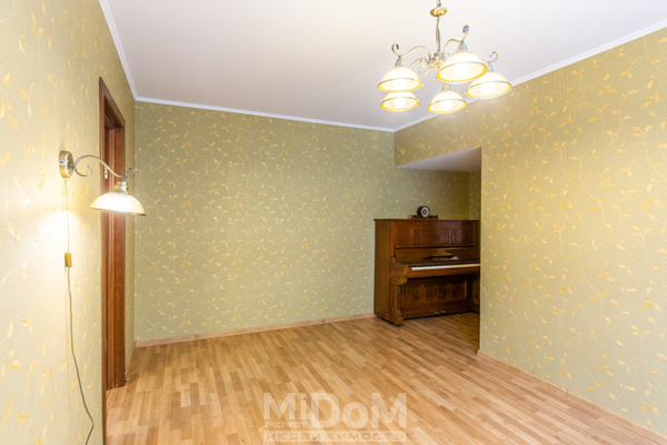 Продам трехкомнатную (3-комн.) квартиру, Будапештская ул, 9к2 стр 1, Санкт-Петербург г