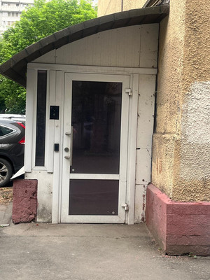 Продам коммерческое помещение 199 м2, Малая Тульская ул, 2к1, Москва г