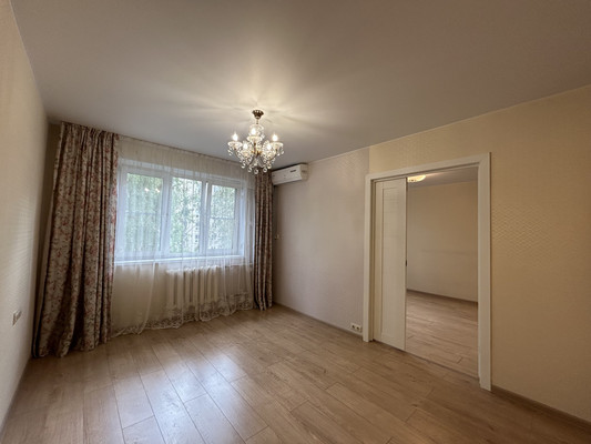 Продам трехкомнатную (3-комн.) квартиру, им А.Маркова мкр, 20, Дмитров г
