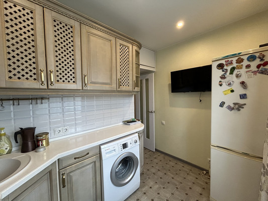 Продам трехкомнатную (3-комн.) квартиру, им А.Маркова мкр, 20, Дмитров г