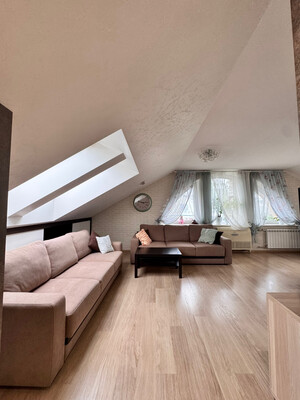Продам трехкомнатную (3-комн.) квартиру, Свободы ул, 83, Киров г