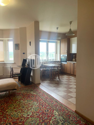 Продам трехкомнатную (3-комн.) квартиру, Дмитровская ул, 56, Базарово д