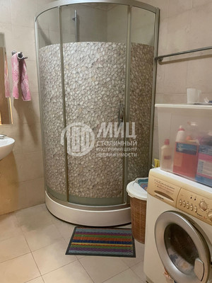 Продам трехкомнатную (3-комн.) квартиру, Дмитровская ул, 56, Базарово д