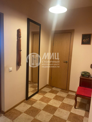 Продам трехкомнатную (3-комн.) квартиру, Дмитровская ул, 56, Базарово д
