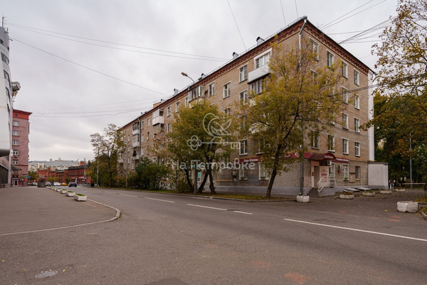 Продам двухкомнатную (2-комн.) квартиру, Новолесная ул, 1/49, Москва г