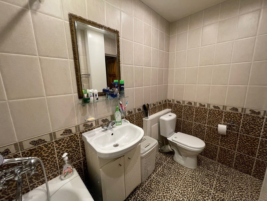 Продам двухкомнатную (2-комн.) квартиру, Еременко ул, 60к1, Ростов-на-Дону г