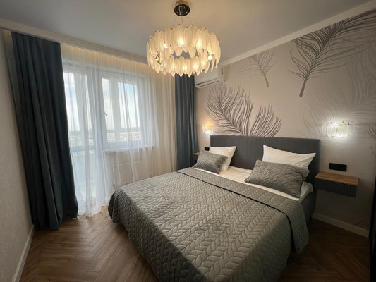Продам трехкомнатную (3-комн.) квартиру, Жмайлова ул, 19а, Ростов-на-Дону г