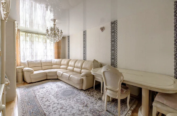 Продам трехкомнатную (3-комн.) квартиру, Полярная ул, 26к2, Москва г
