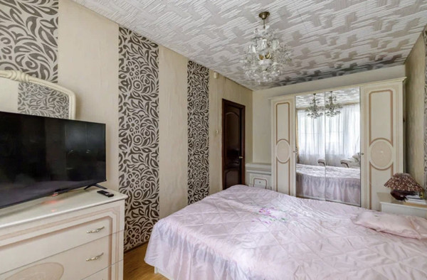 Продам трехкомнатную (3-комн.) квартиру, Полярная ул, 26к2, Москва г