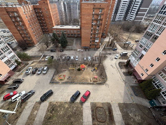 Продам однокомнатную (1-комн.) квартиру, Александра Хохлова ул, 1, Нижний Новгород г