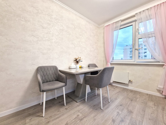 Продам двухкомнатную (2-комн.) квартиру, Дмитровка Б. ул, 1к2, Москва г