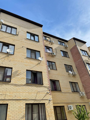 Продам однокомнатную (1-комн.) квартиру, Очаковская ул, 10, Российский п