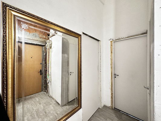 Продам двухкомнатную (2-комн.) квартиру, Кутузовский пр-кт, 17, Москва г