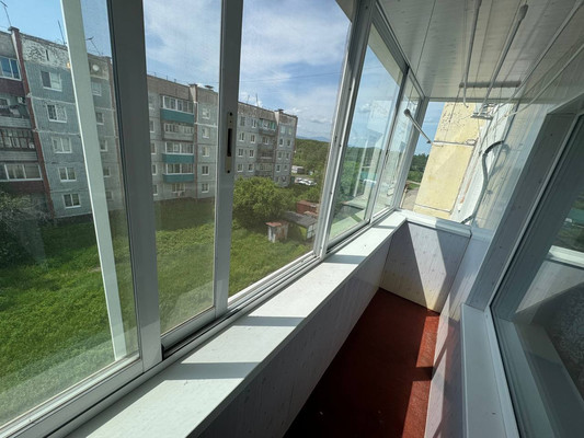 Продам двухкомнатную (2-комн.) квартиру, 1-й Микрорайон ул, 43, Эльбан рп
