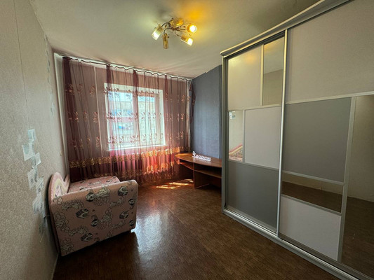Продам двухкомнатную (2-комн.) квартиру, 1-й Микрорайон ул, 43, Эльбан рп