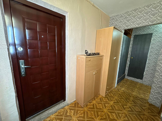 Продам двухкомнатную (2-комн.) квартиру, 1-й Микрорайон ул, 43, Эльбан рп