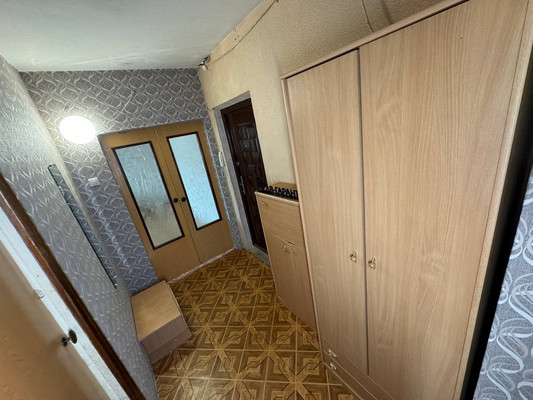Продам двухкомнатную (2-комн.) квартиру, 1-й Микрорайон ул, 43, Эльбан рп