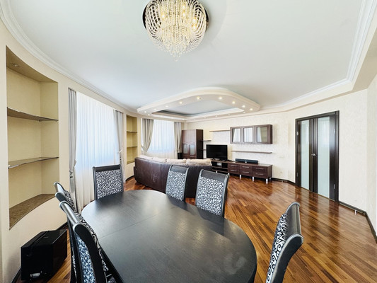 Продам двухкомнатную (2-комн.) квартиру, Жмайлова ул, 4/11, Ростов-на-Дону г