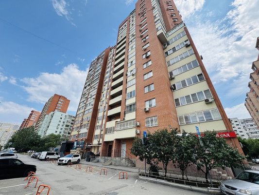 Продам двухкомнатную (2-комн.) квартиру, Жмайлова ул, 4/11, Ростов-на-Дону г