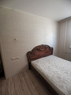Продам трехкомнатную (3-комн.) квартиру, Новокосинская ул, 10к1, Москва г