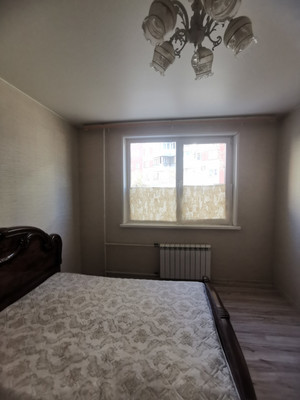 Продам трехкомнатную (3-комн.) квартиру, Новокосинская ул, 10к1, Москва г