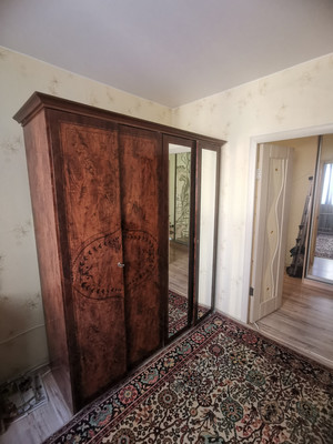 Продам трехкомнатную (3-комн.) квартиру, Новокосинская ул, 10к1, Москва г